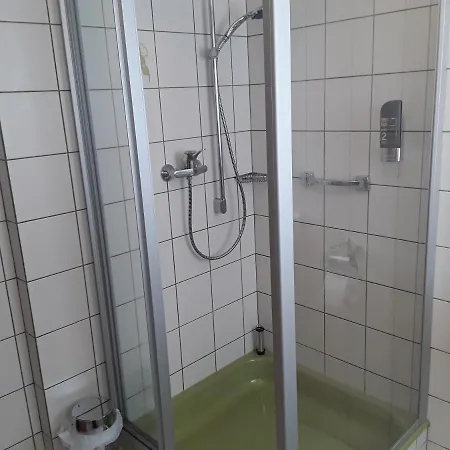 Waldeck Fleckl 3*
